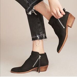 Sam Edelman Black Ankle Boots with Zipper Detail